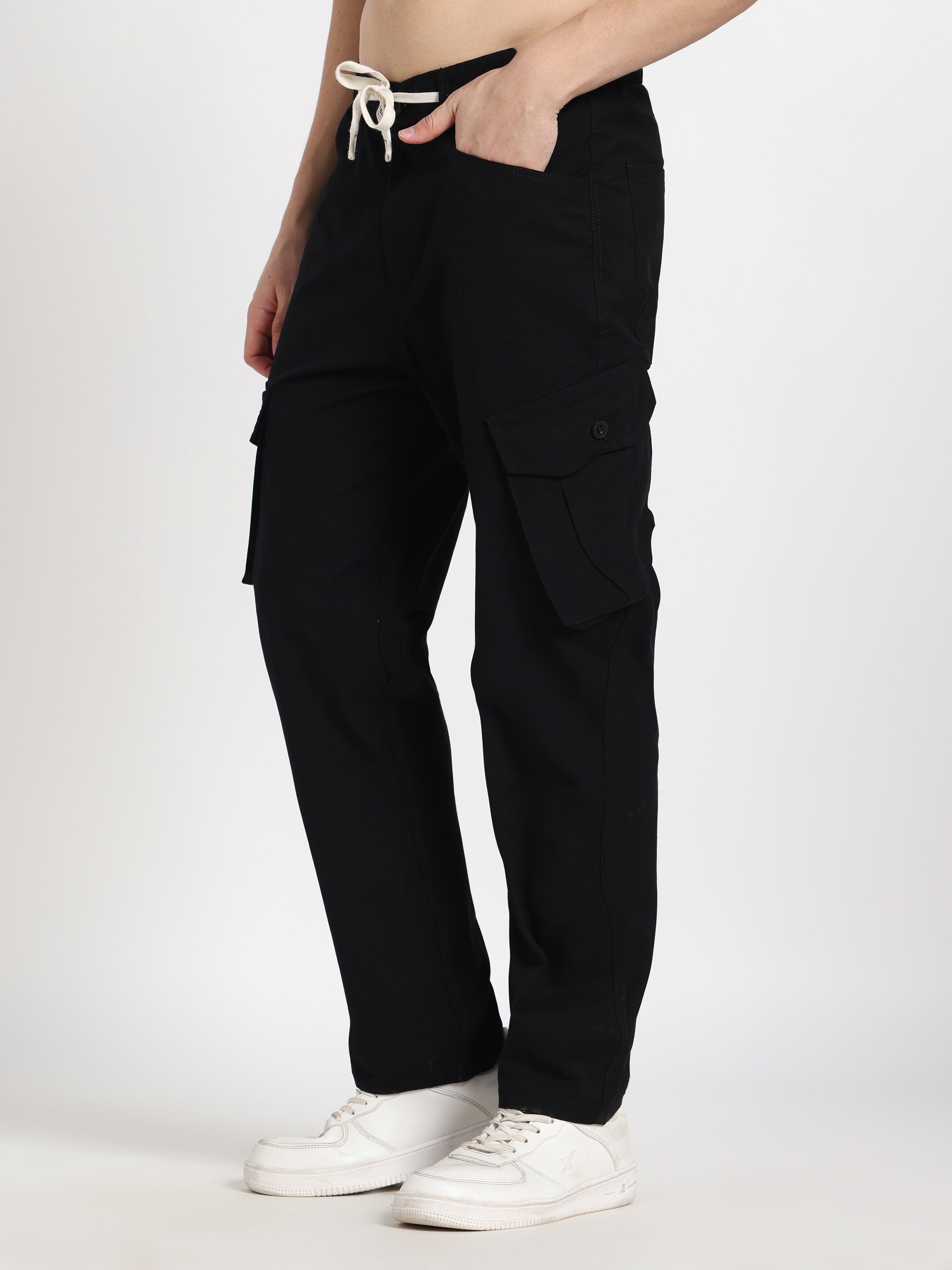 Black Solid Cargo Pant